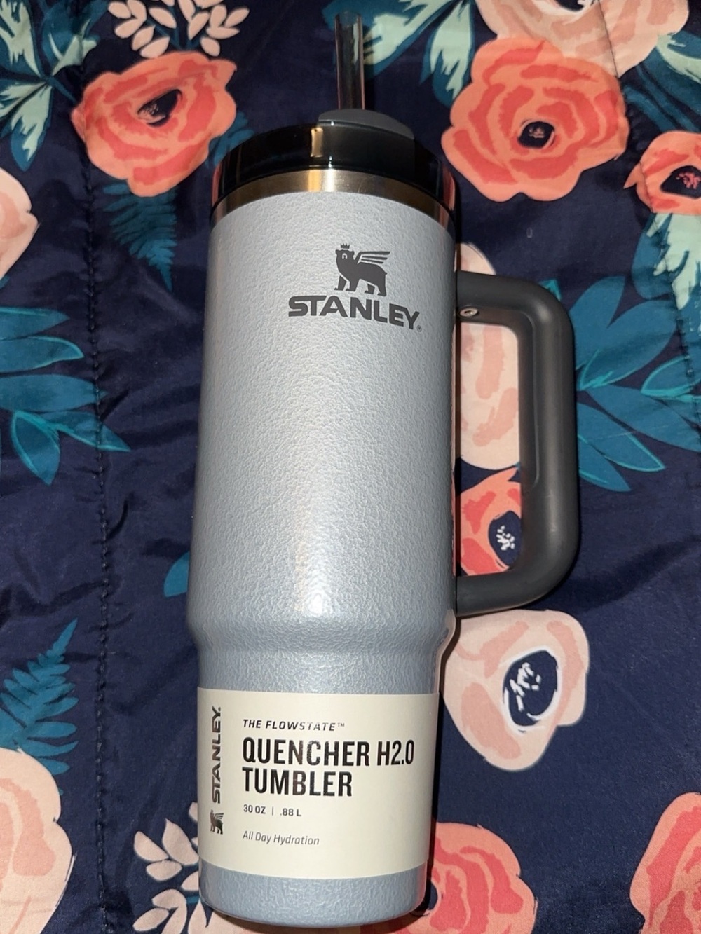 Stanley Light Blue Quencher H2.0 Tumbler with Dark Gray Handle